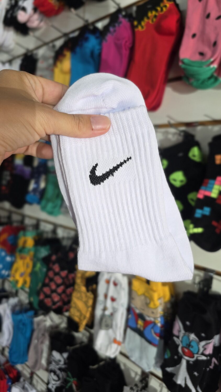 Deportiva Media Tenis Nike Pipa Base Blanca – RMN