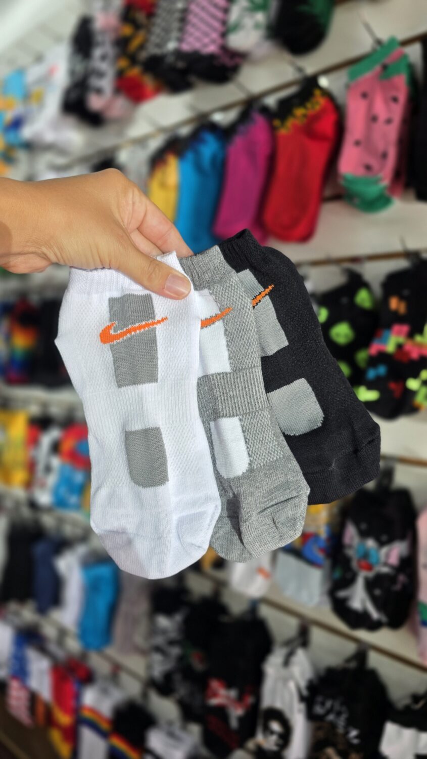 Deportiva Premium Soquete Nike Base Blanca – RMN