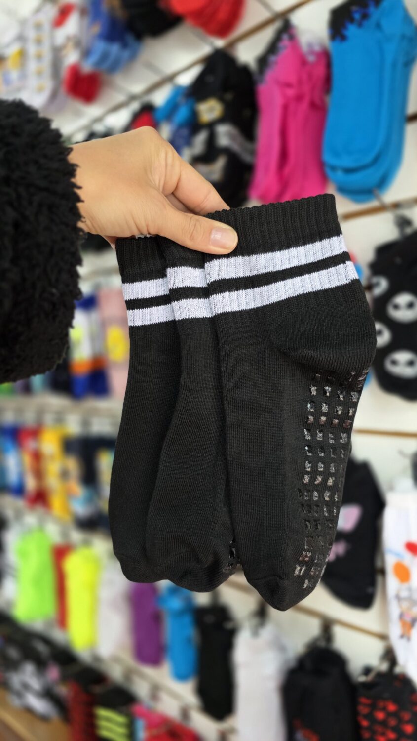 Deportiva Antideslizante Tenis/ Soquete Puño Alto Negro Lineas Blancas Pilates/ Yoga – CSK